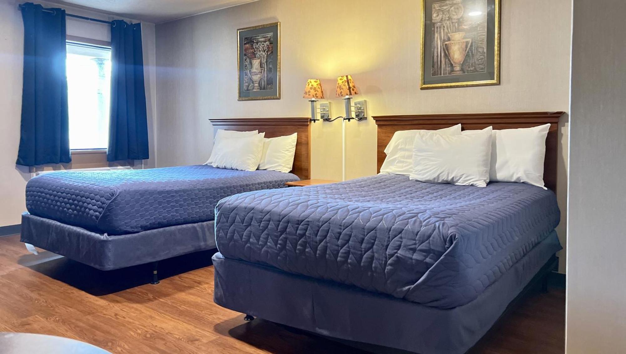 Hotel Magnuson Grand Harrisburg 2*